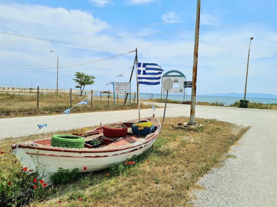 Mom'S Seaside Home Kariani Экстерьер фото
