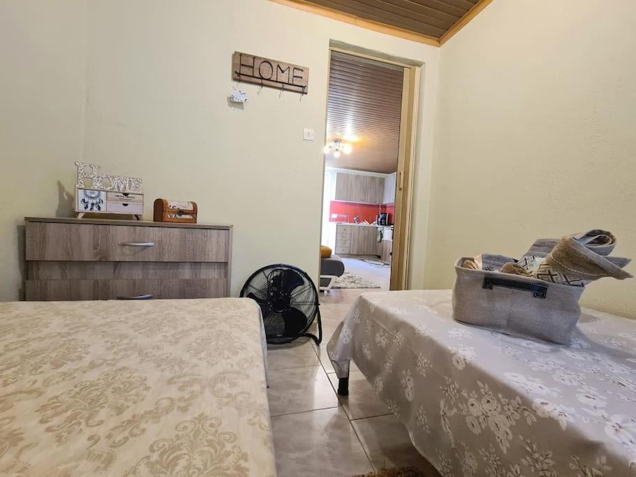 Mom'S Seaside Home Kariani Экстерьер фото