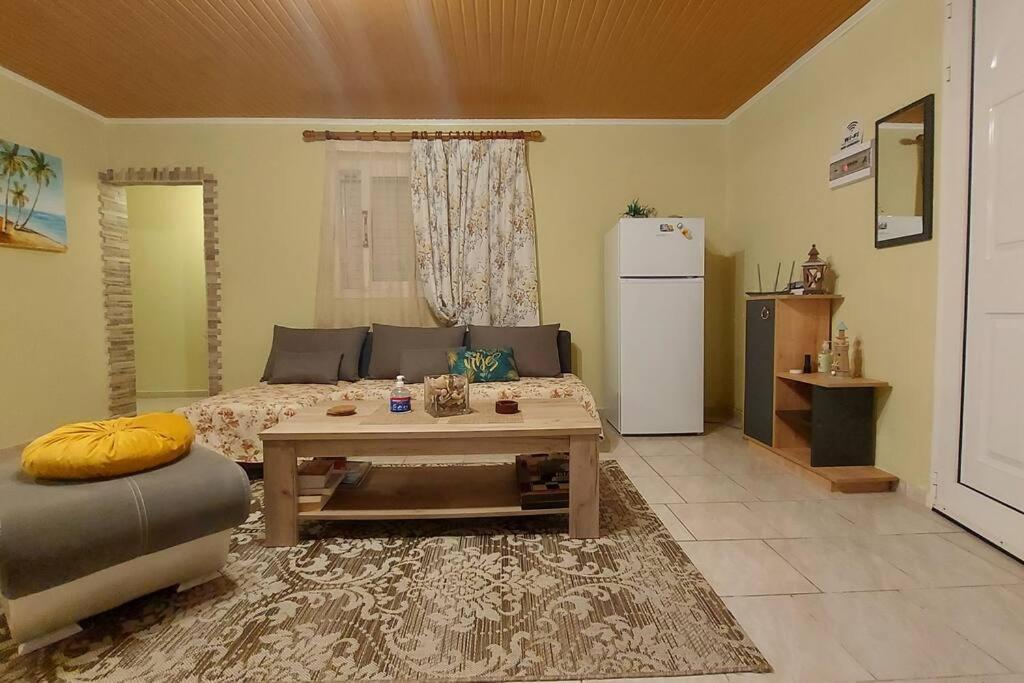Mom'S Seaside Home Kariani Экстерьер фото