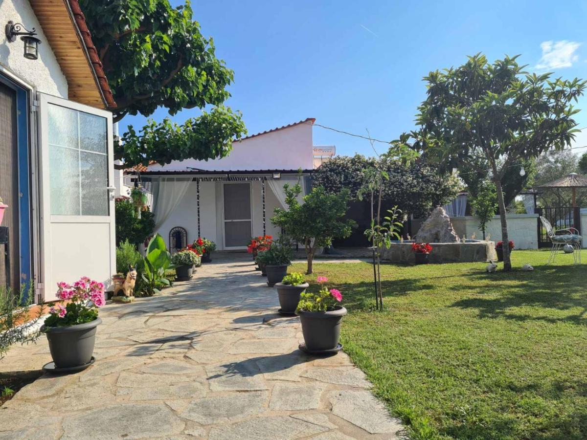 Mom'S Seaside Home Kariani Экстерьер фото