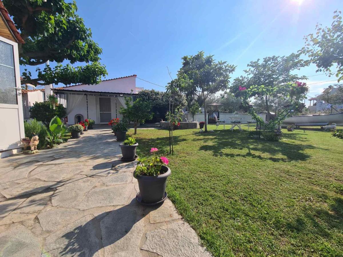 Mom'S Seaside Home Kariani Экстерьер фото